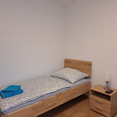 Private Zimmer Hoap Леобен Екстериор снимка